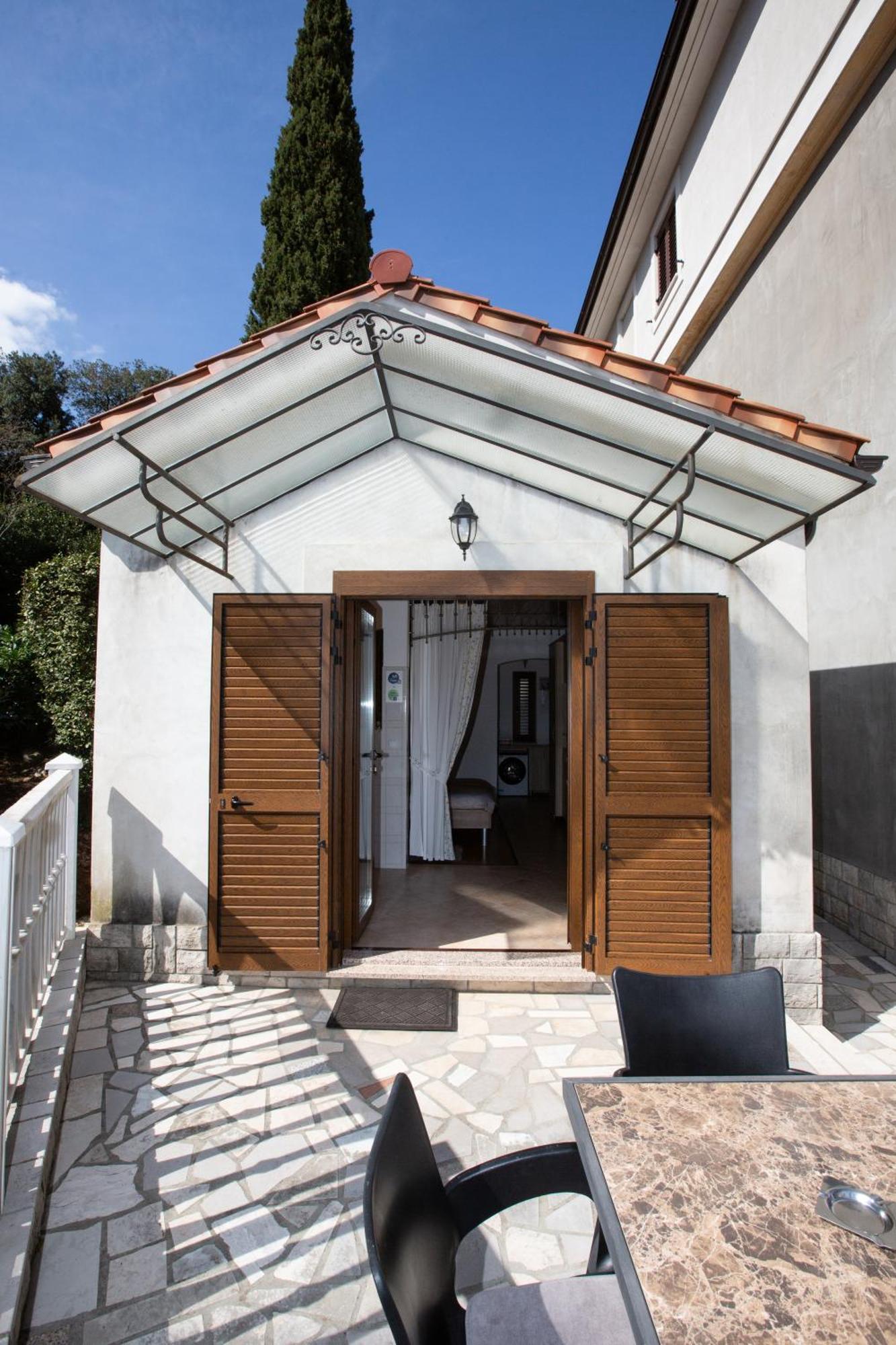 Apartments Villa Salona Opatija Buitenkant foto